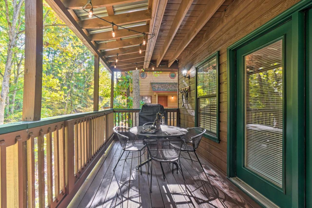 Picturesque Pigeon Forge Cabin With Mountain Views 외부 사진