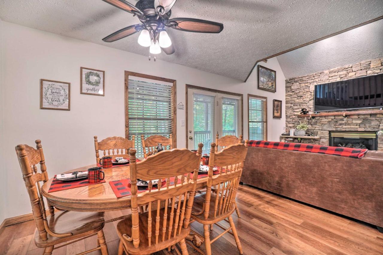 Picturesque Pigeon Forge Cabin With Mountain Views 외부 사진