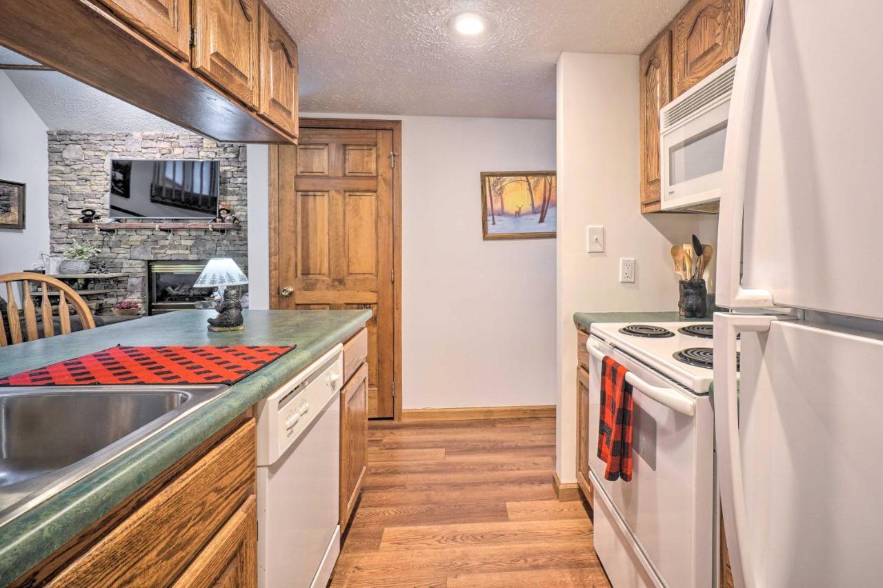 Picturesque Pigeon Forge Cabin With Mountain Views 외부 사진