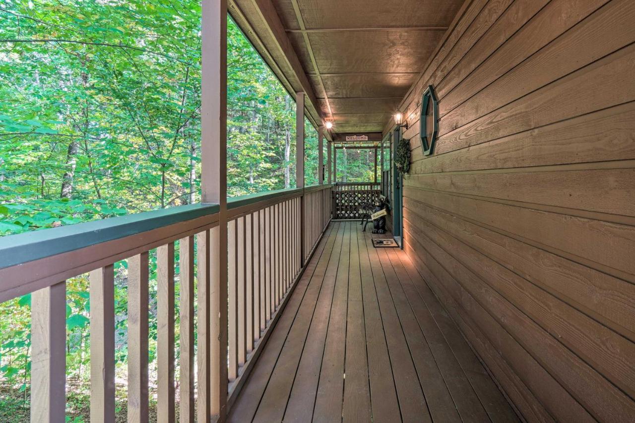 Picturesque Pigeon Forge Cabin With Mountain Views 외부 사진