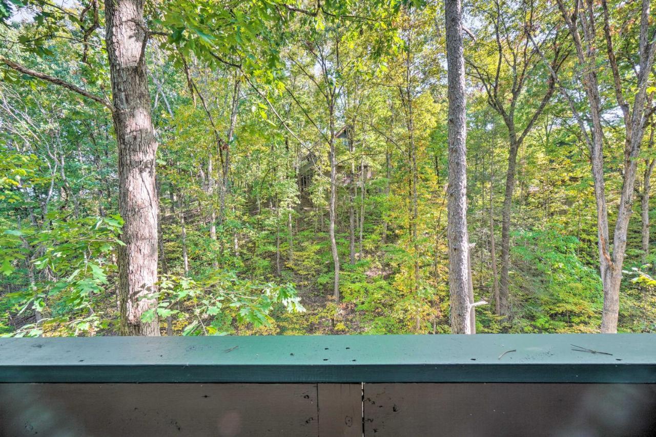 Picturesque Pigeon Forge Cabin With Mountain Views 외부 사진