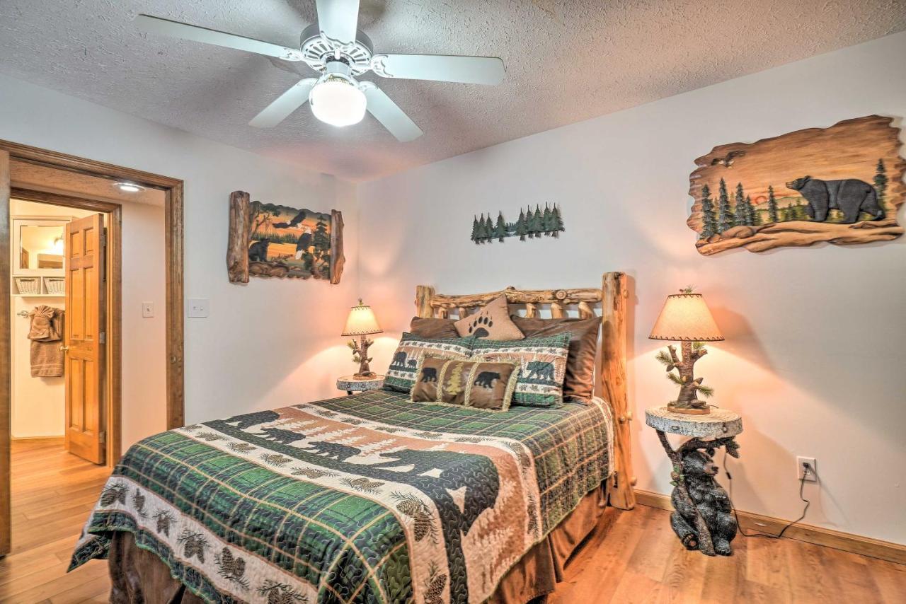 Picturesque Pigeon Forge Cabin With Mountain Views 외부 사진